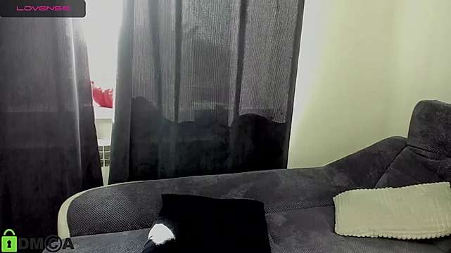 Rikki_Love naked stripping on cam for live sex video chat