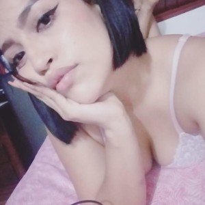 Saori_salvat naked before webcam in live video chat