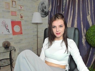 selfish-ashley naked in her Live Sex Chat