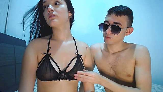 sexyladyhot09 naked stripping on cam for live sex video chat