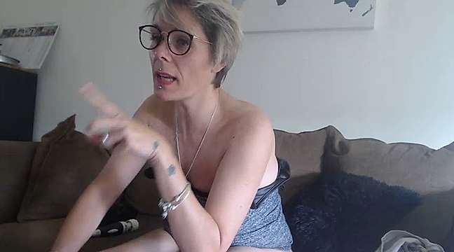 sucrette56 naked stripping on cam for live sex video chat