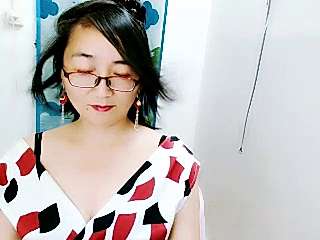 surexiaoxia naked stripping on cam for live sex video chat