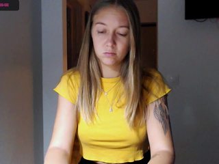 SylviaOneill naked in her Live Sex Chat