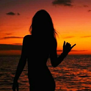 TABBI_LOWE naked before webcam in live video chat
