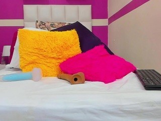 Valery naked in her Live Sex Chat