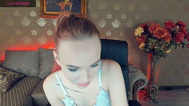 Your_Change naked stripping on cam for live sex video chat