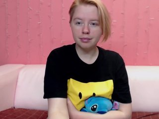 AliceGentle naked in her Live Sex Chat