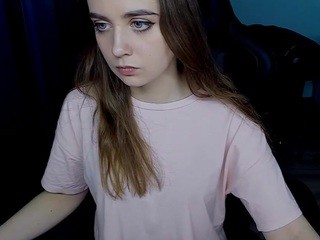 CuteMaryJane naked in her Live Sex Chat