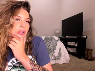 ?, LaurenLavender? naked in her Live Sex Chat
