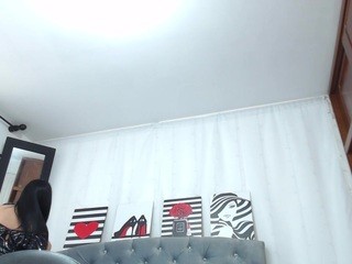 Frida <3 naked in her Live Sex Chat