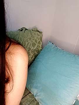 Gamze2020 naked stripping on cam for live sex video chat