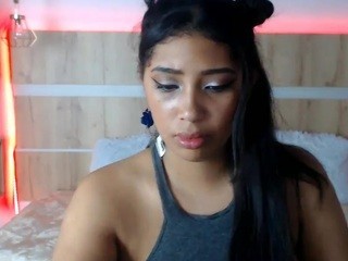 iris-king naked in her Live Sex Chat