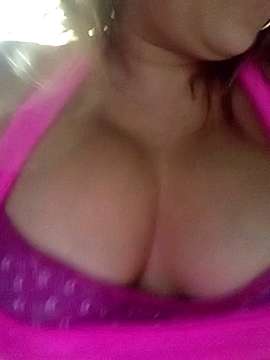 Karina_Bobbs naked stripping on cam for live sex video chat