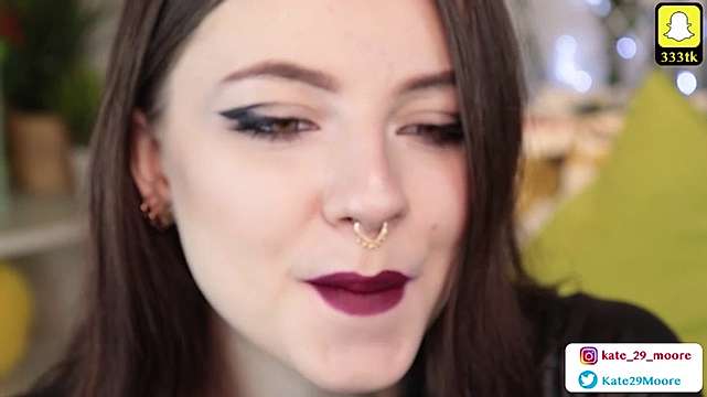 Kate__Moore naked stripping on cam for live sex video chat