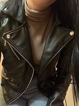 Liiaa naked stripping on cam for live sex video chat