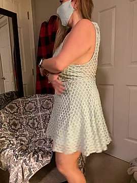 mybeatifulwife naked stripping on cam for live sex video chat