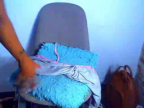 perfect33nberrie naked stripping on cam for live sex video chat