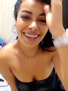 Sara_squirt69 naked stripping on cam for live sex video chat