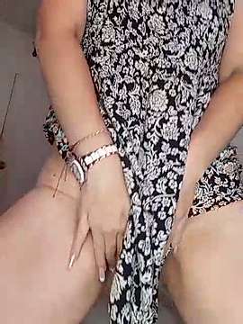 Tatta_Sanz naked stripping on cam for live sex video chat