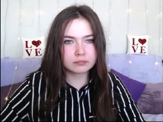 tesslane naked in her Live Sex Chat