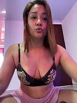 ValeryGrey naked stripping on cam for live sex video chat