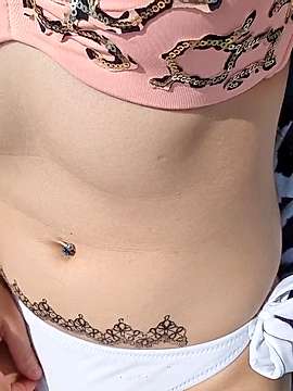 dolce-anabel naked stripping on cam for live sex video chat