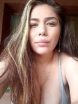 Ella_back naked stripping on cam for live sex video chat
