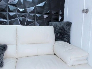ema-taylor naked in her Live Sex Chat