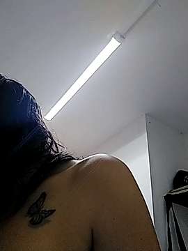 evans_danik naked stripping on cam for live sex video chat