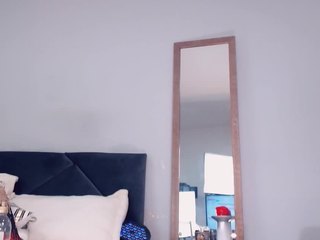 ?, ?????????? naked in her Live Sex Chat