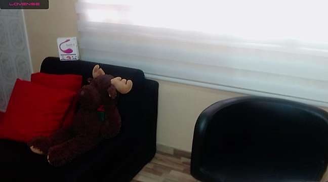 justin_alice_ naked stripping on cam for live sex video chat