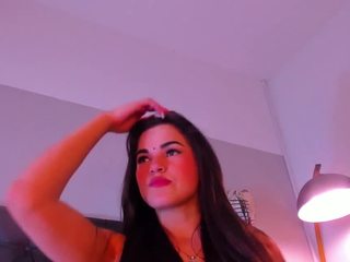 Karin-Grey69 naked in her Live Sex Chat