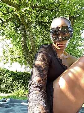 Lovewicked2021 naked stripping on cam for live sex video chat