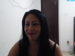 maturepretty naked in her Live Sex Chat
