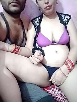 poojasexye naked stripping on cam for live sex video chat