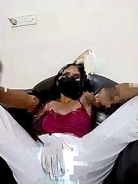queenrani naked stripping on cam for live sex video chat