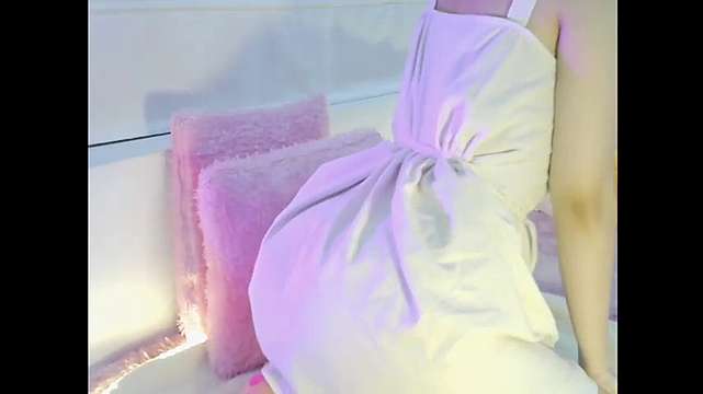 Rawketamin naked stripping on cam for live sex video chat