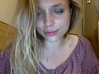 Sara_Browney naked stripping on cam for live sex video chat