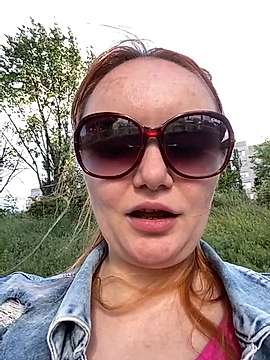 SonyaZaiceva naked stripping on cam for live sex video chat