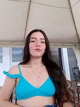 Anavi_ naked stripping on cam for live sex video chat