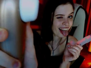BellaGarson naked in her Live Sex Chat