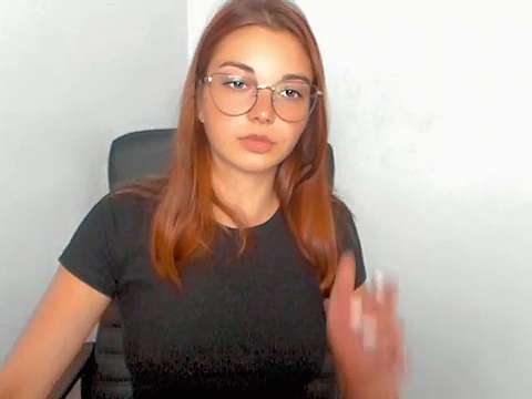 CherryOii naked stripping on cam for live sex video chat