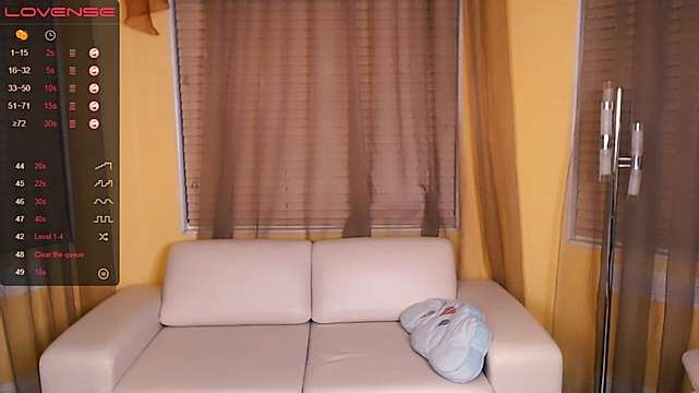 crystalsfairy naked stripping on cam for live sex video chat