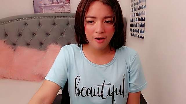 CUTE_AMMBER naked stripping on cam for live sex video chat