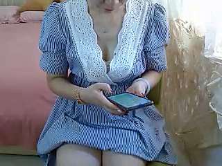 EvaMaya naked stripping on cam for live sex video chat