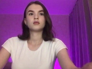 Favelinse naked in her Live Sex Chat