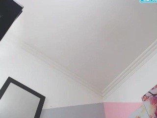 Julianne-Hathaway naked in her Live Sex Chat