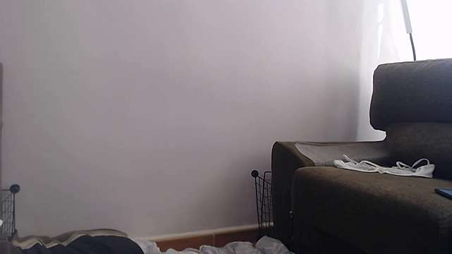 Kkate0000 naked stripping on cam for live sex video chat