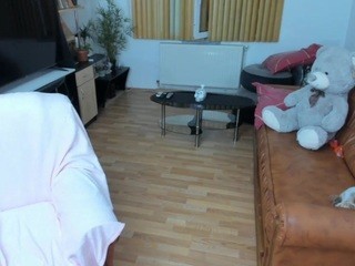 Lady Dee naked in her Live Sex Chat
