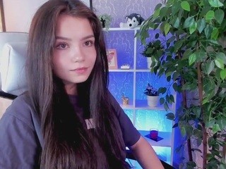Lissi-di naked in her Live Sex Chat